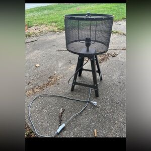 Industrial looking lamp